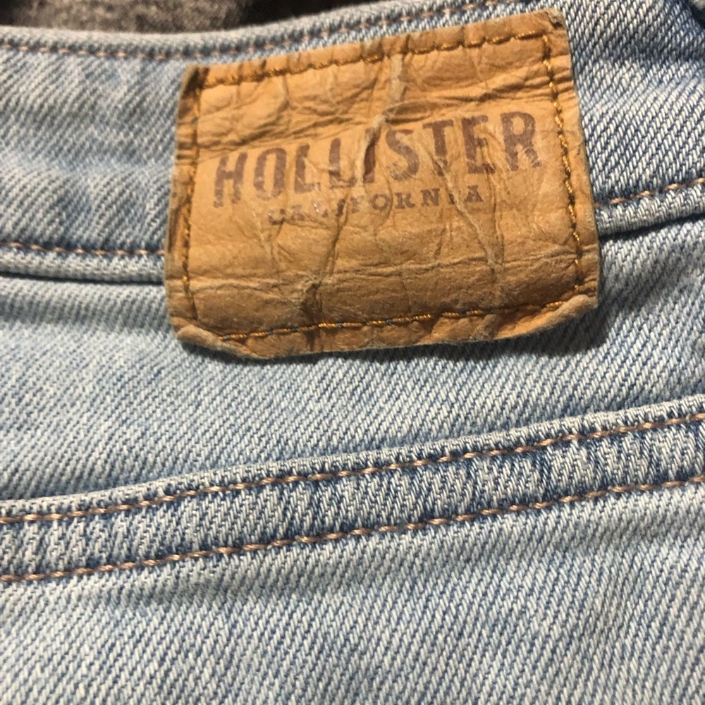 Hollister Light Wash High-Rise Vintage Straight Jeans - Light Blue